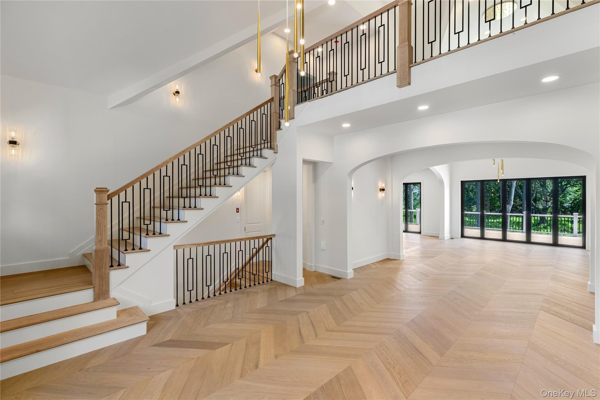 220 Beach Road thumbnail 6