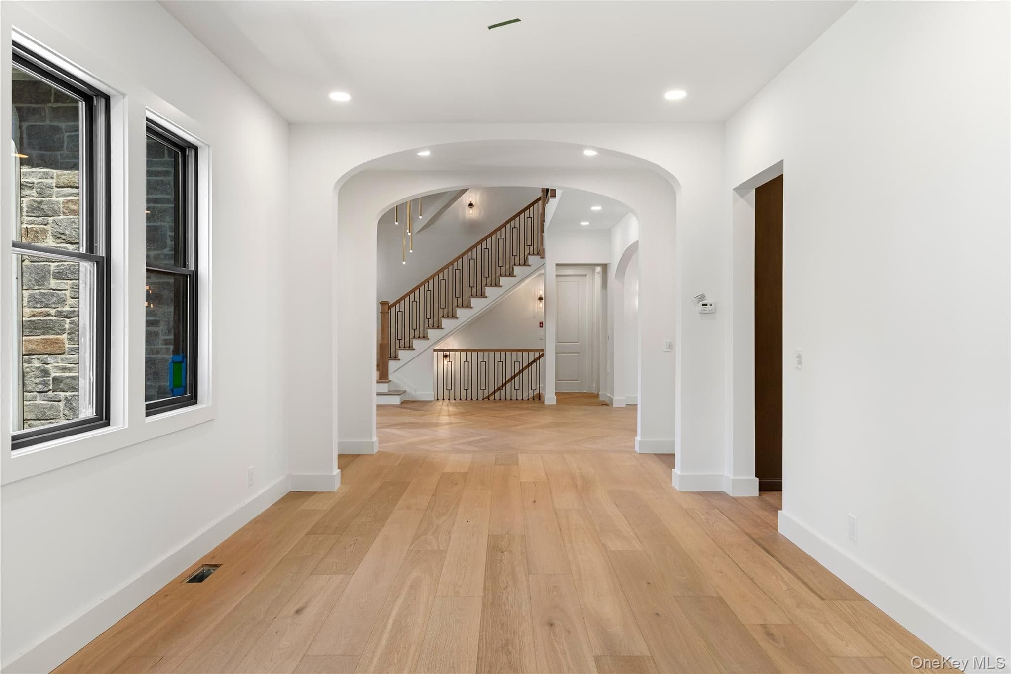 220 Beach Road thumbnail 8