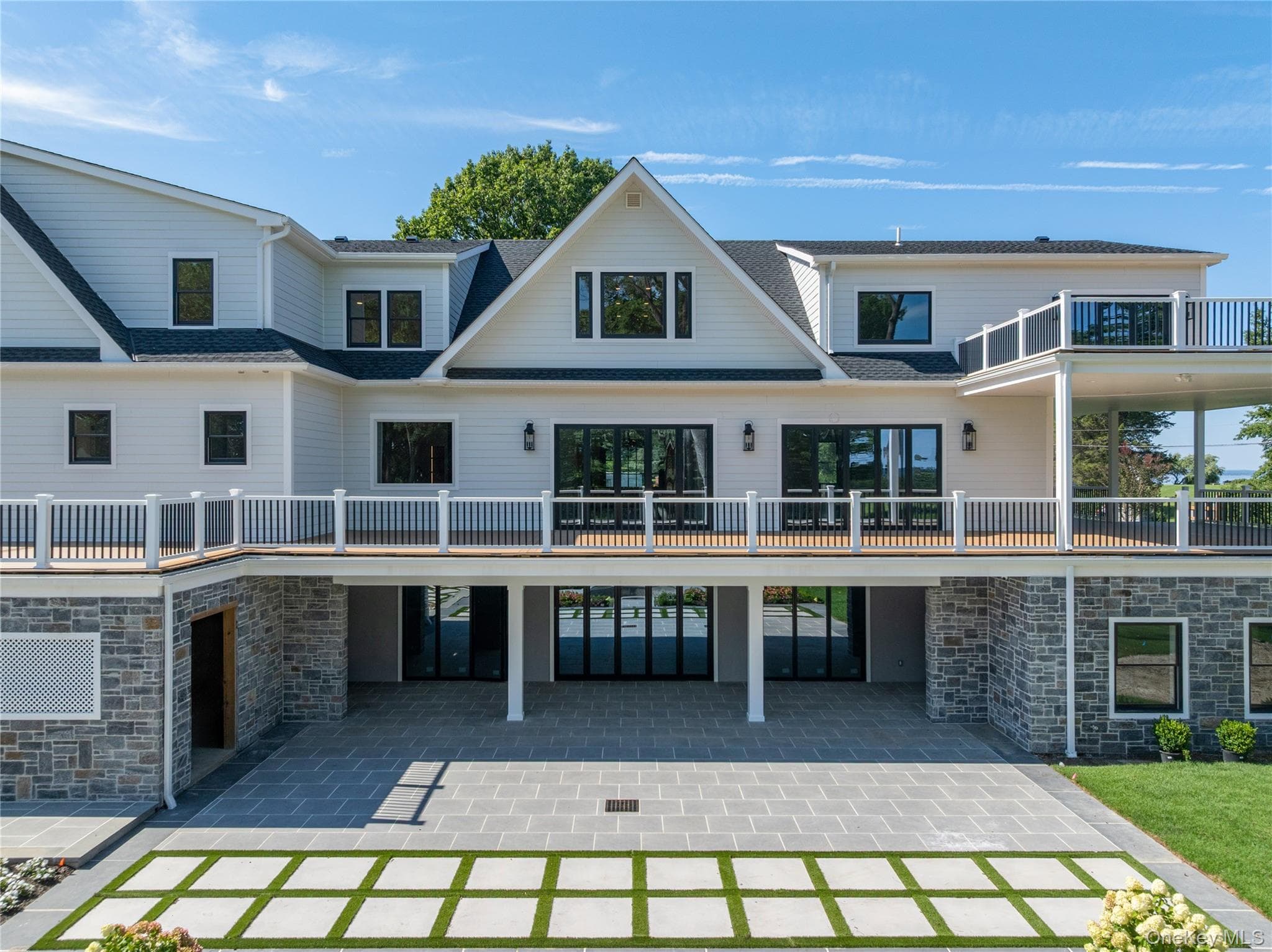 220 Beach Road thumbnail 37