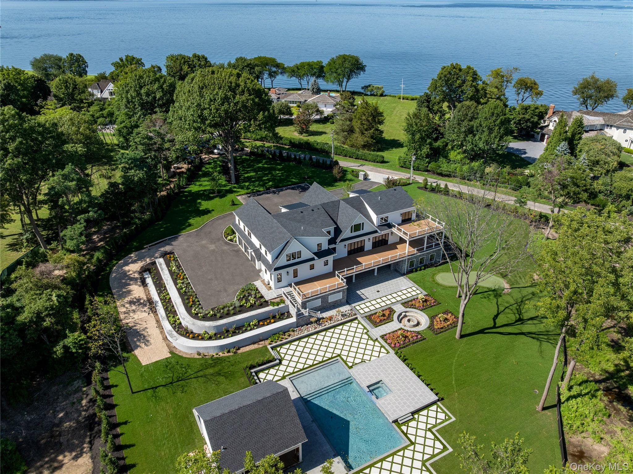 220 Beach Road thumbnail 35