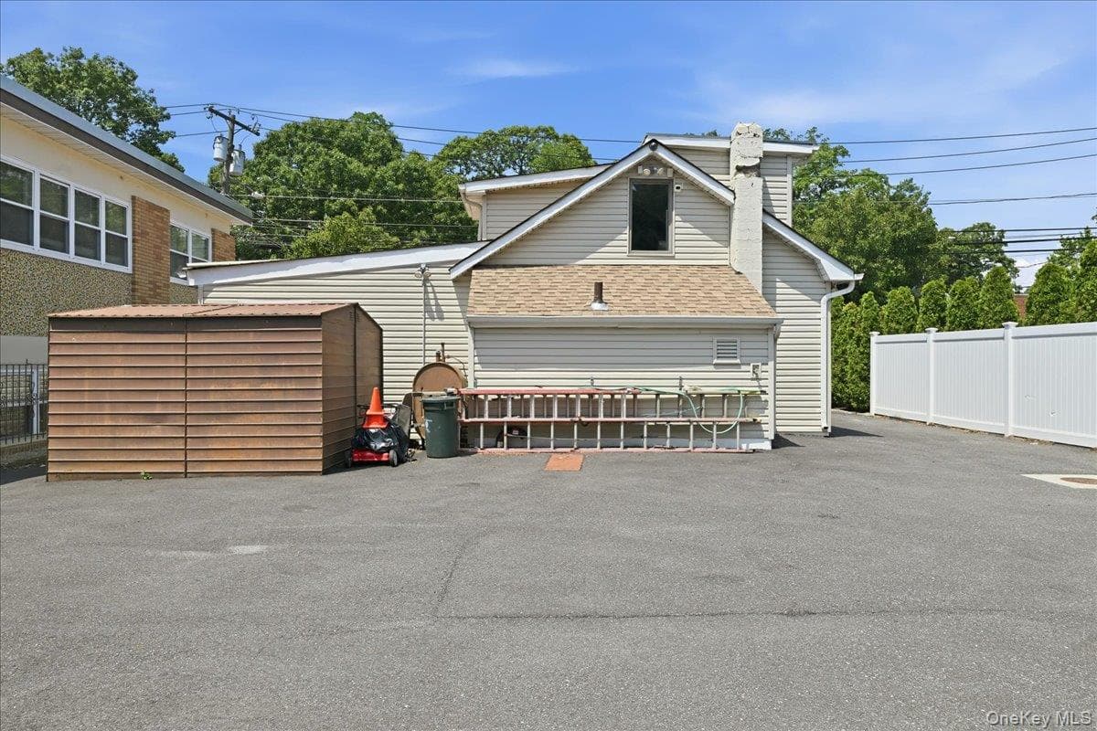 2169 Wantagh Avenue thumbnail 7
