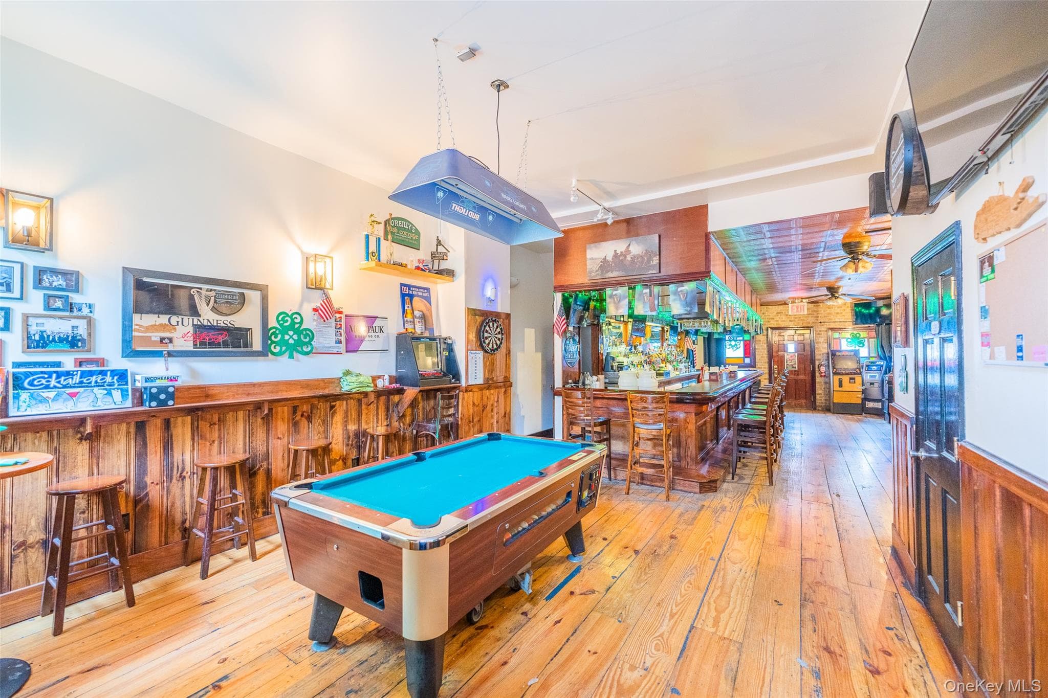 16904 Crocheron Avenue thumbnail 9