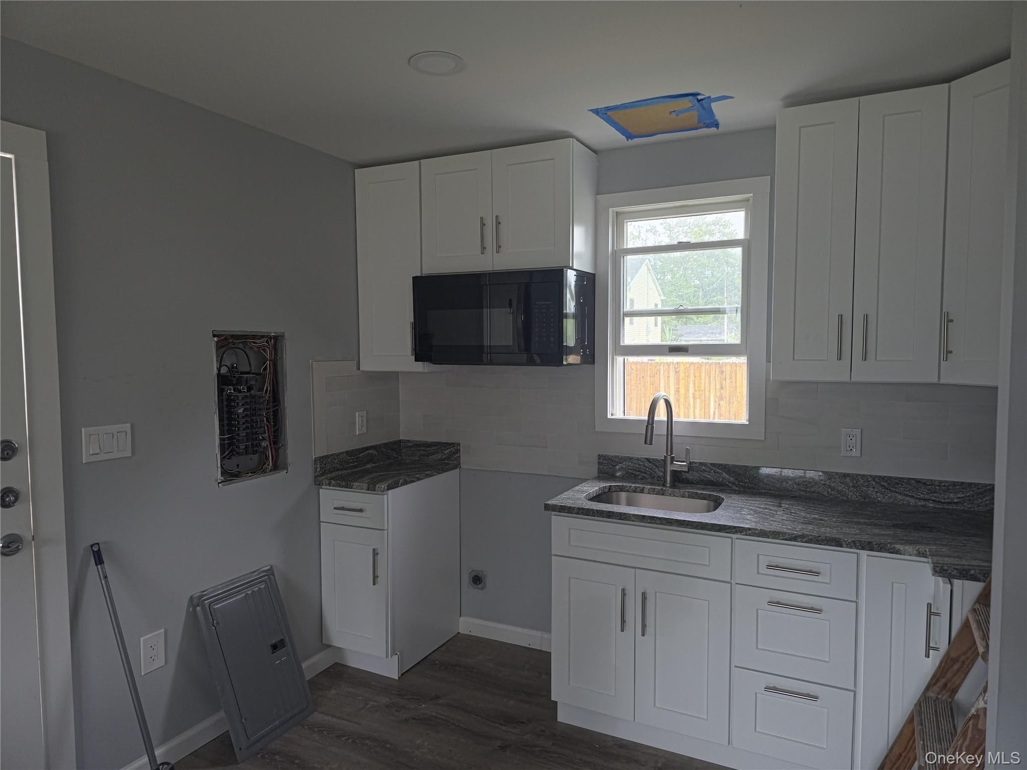 17 Bayport Road thumbnail 6