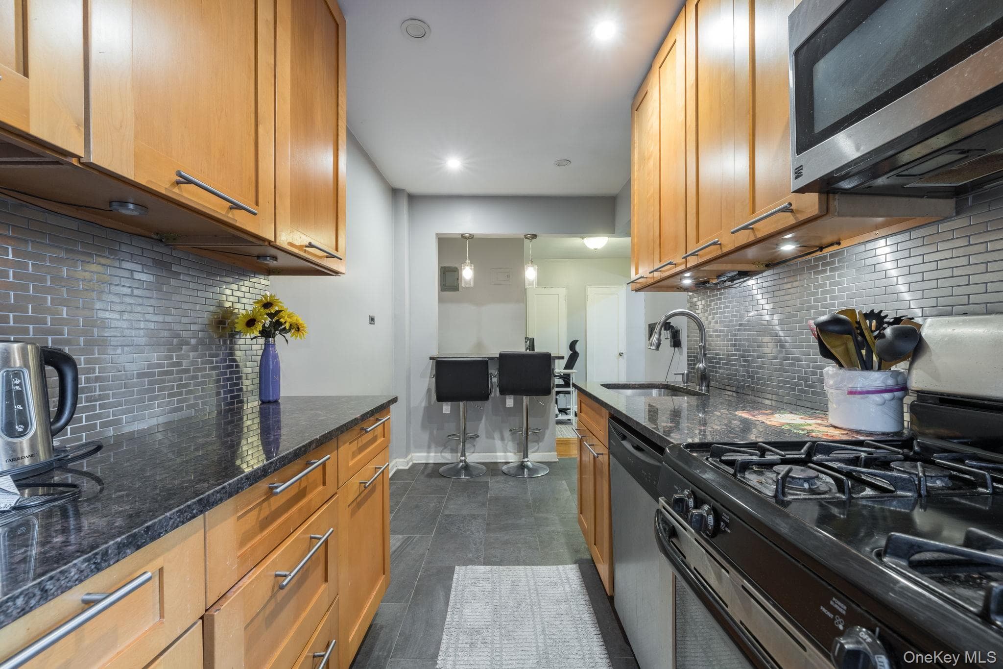 182-25 Wexford Terrace Unit: 410 thumbnail 6
