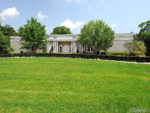 247 Barrett Road, Lawrence