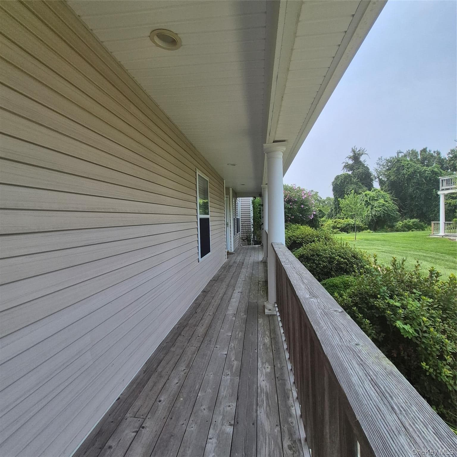 2501 Willow Pond Drive thumbnail 4