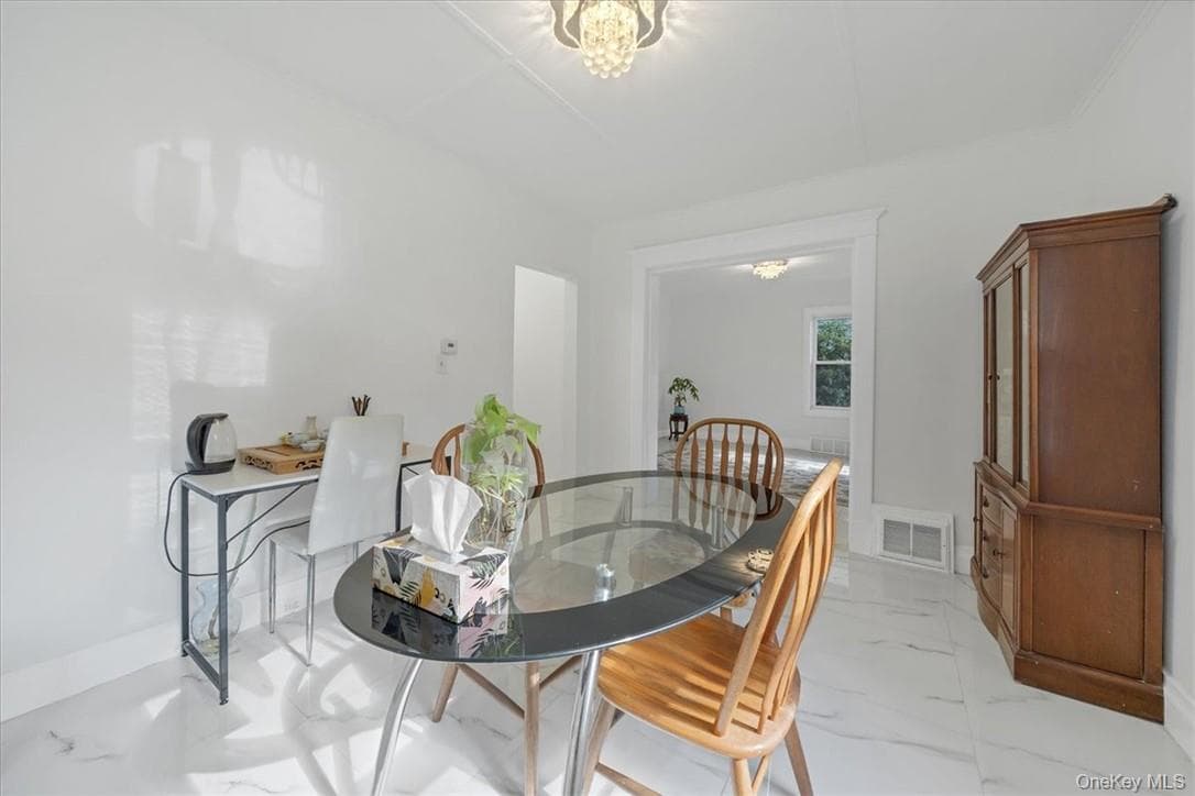 39 Reservoir Avenue thumbnail 9