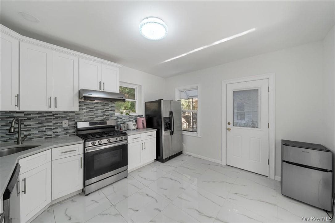 39 Reservoir Avenue thumbnail 12