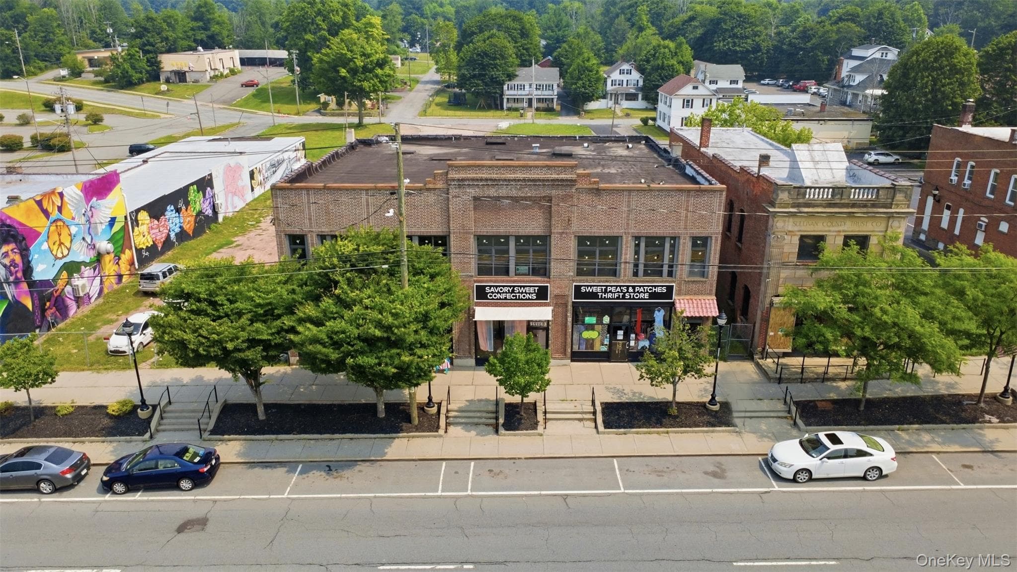 452 Broadway, Monticello