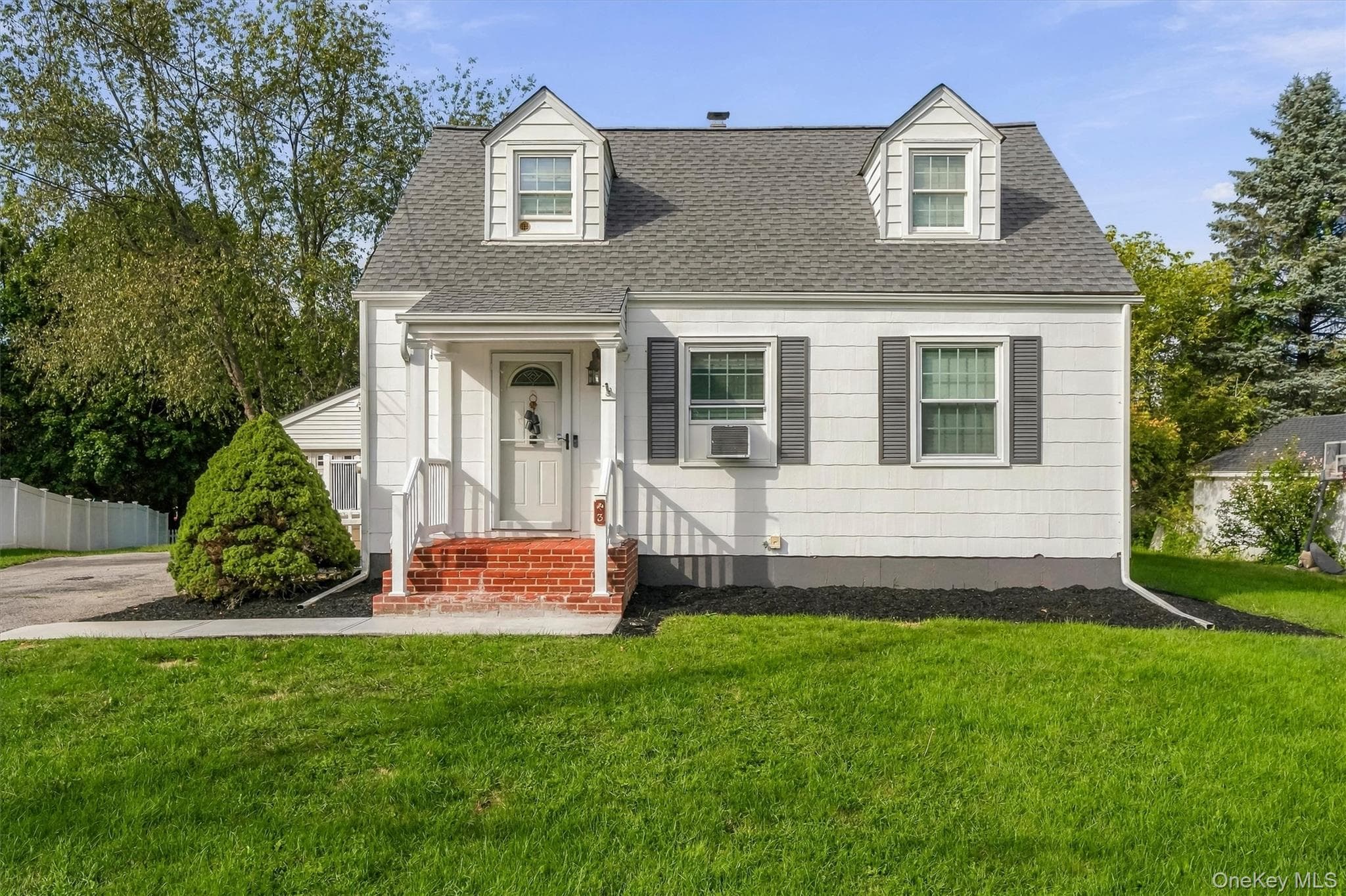 3 Kinderhook Drive thumbnail 3