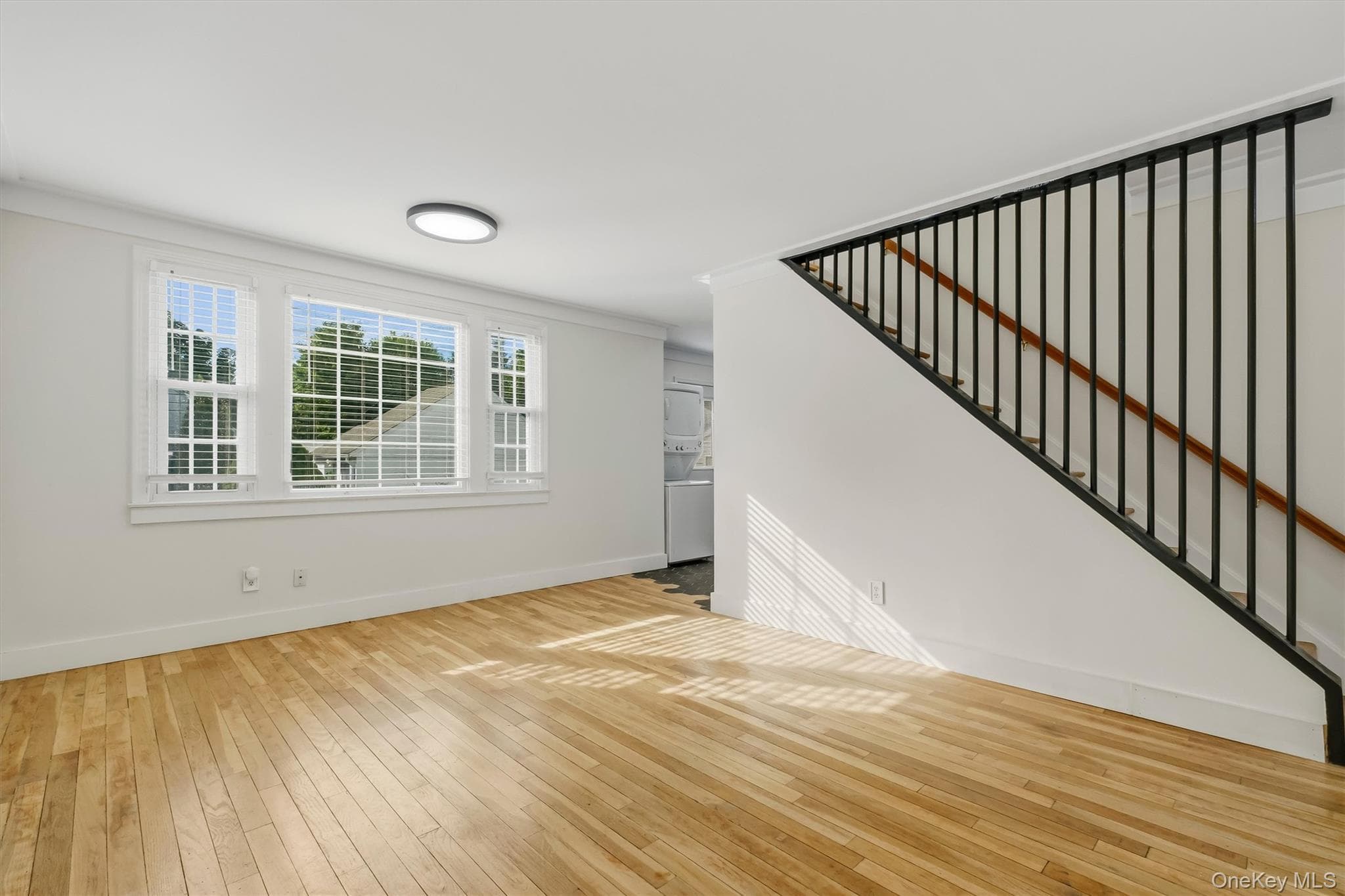3 Kinderhook Drive thumbnail 4