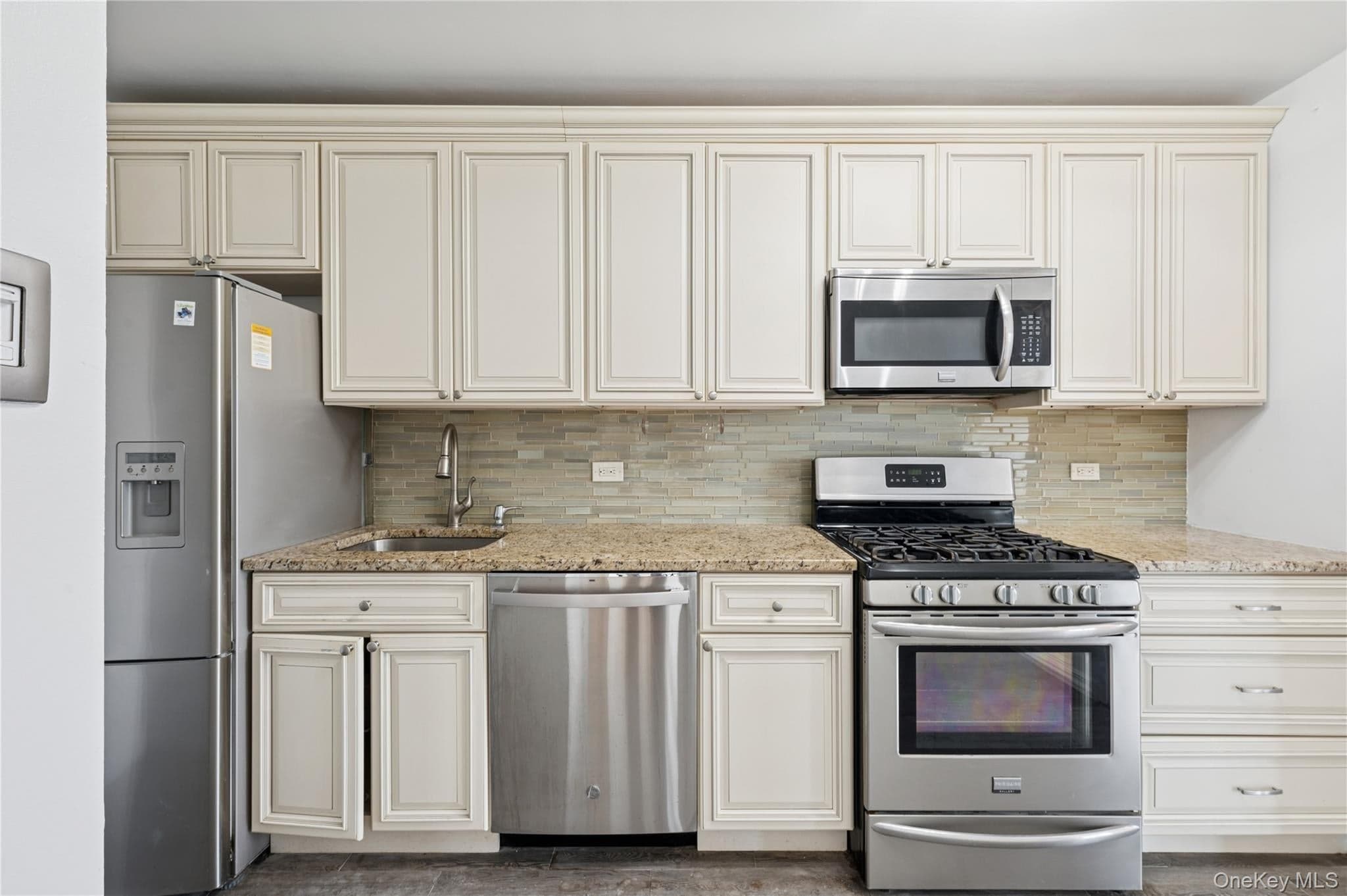 2500 Johnson Avenue Unit: 15N thumbnail 7