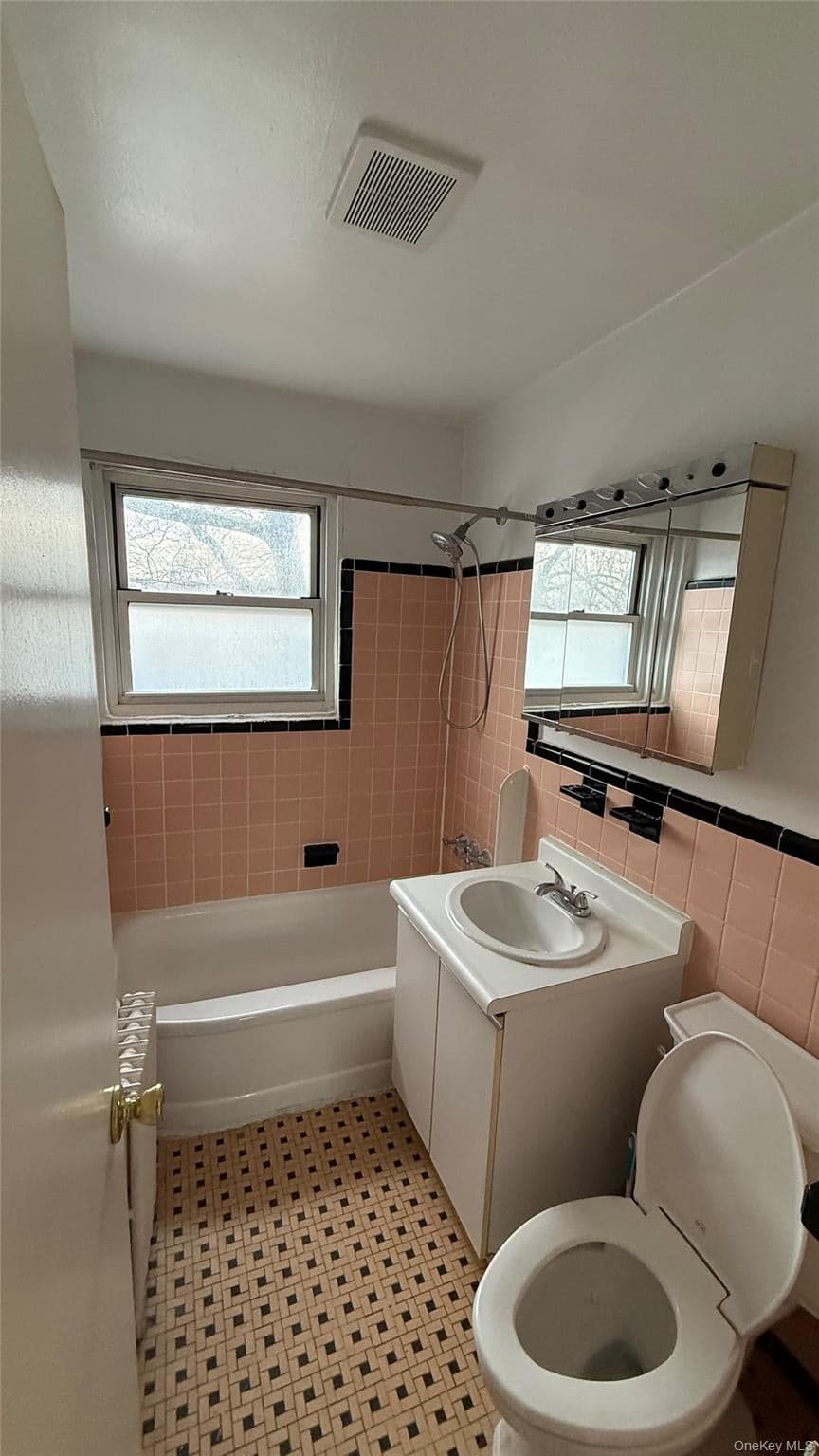 1072 Fenwood Drive Unit: 4 thumbnail 5