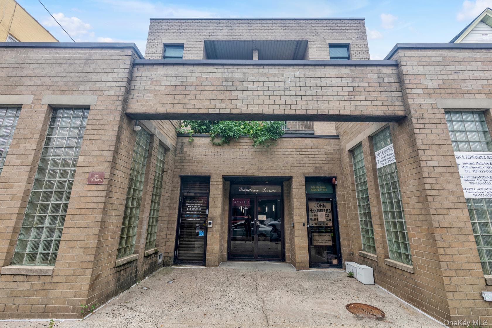 5536 69th Place Unit: R3, Maspeth