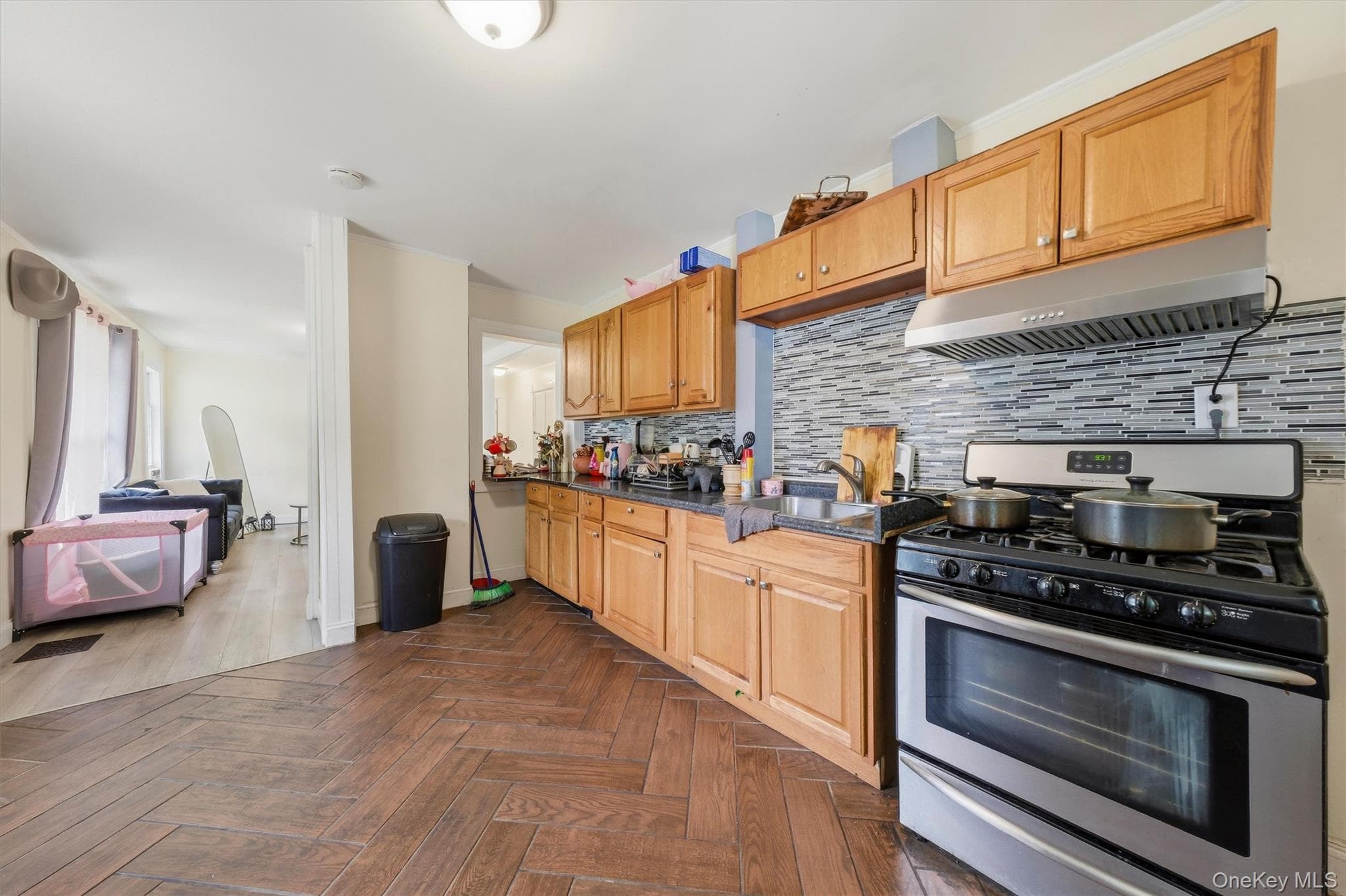 17 Carroll Street thumbnail 14