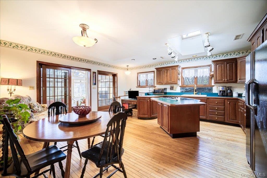 650 Netherwood Road thumbnail 13