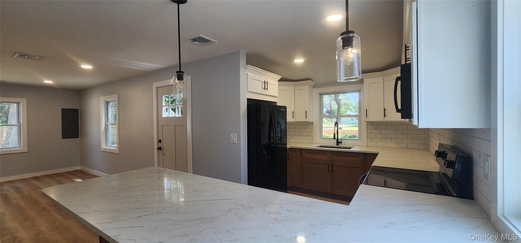 68 Montauk Drive thumbnail 13