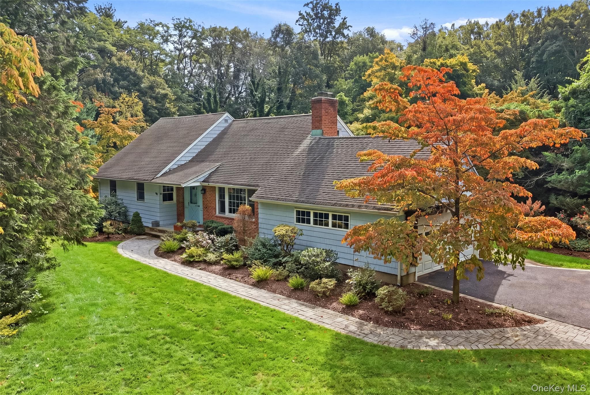 174 Flower Hill Road, Huntington