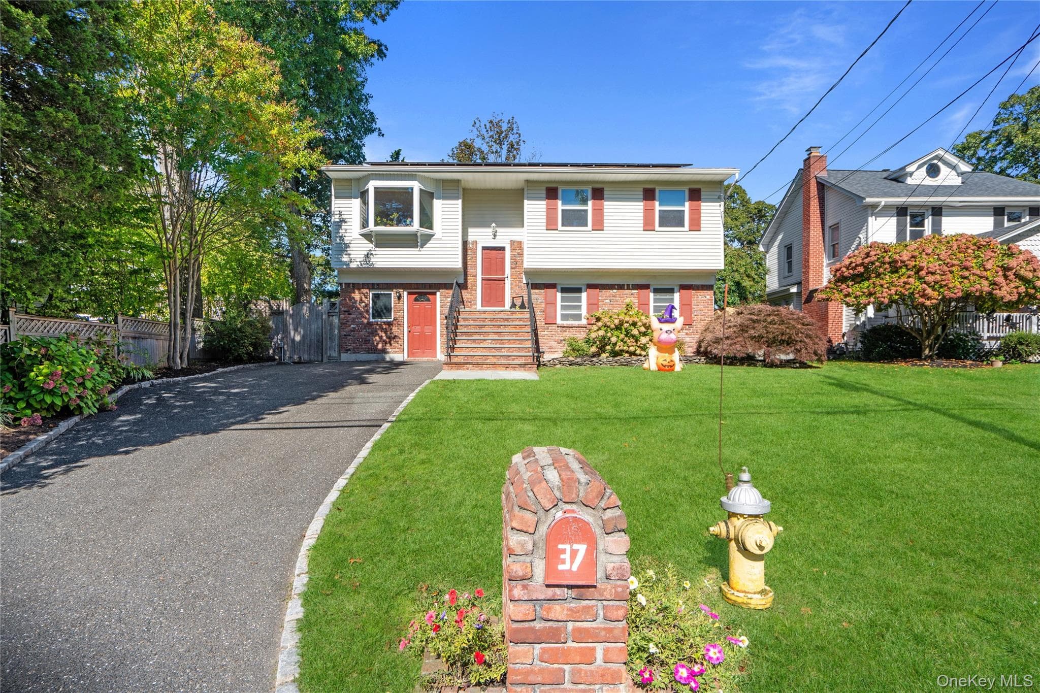 37 Bellecrest Avenue, East Northport