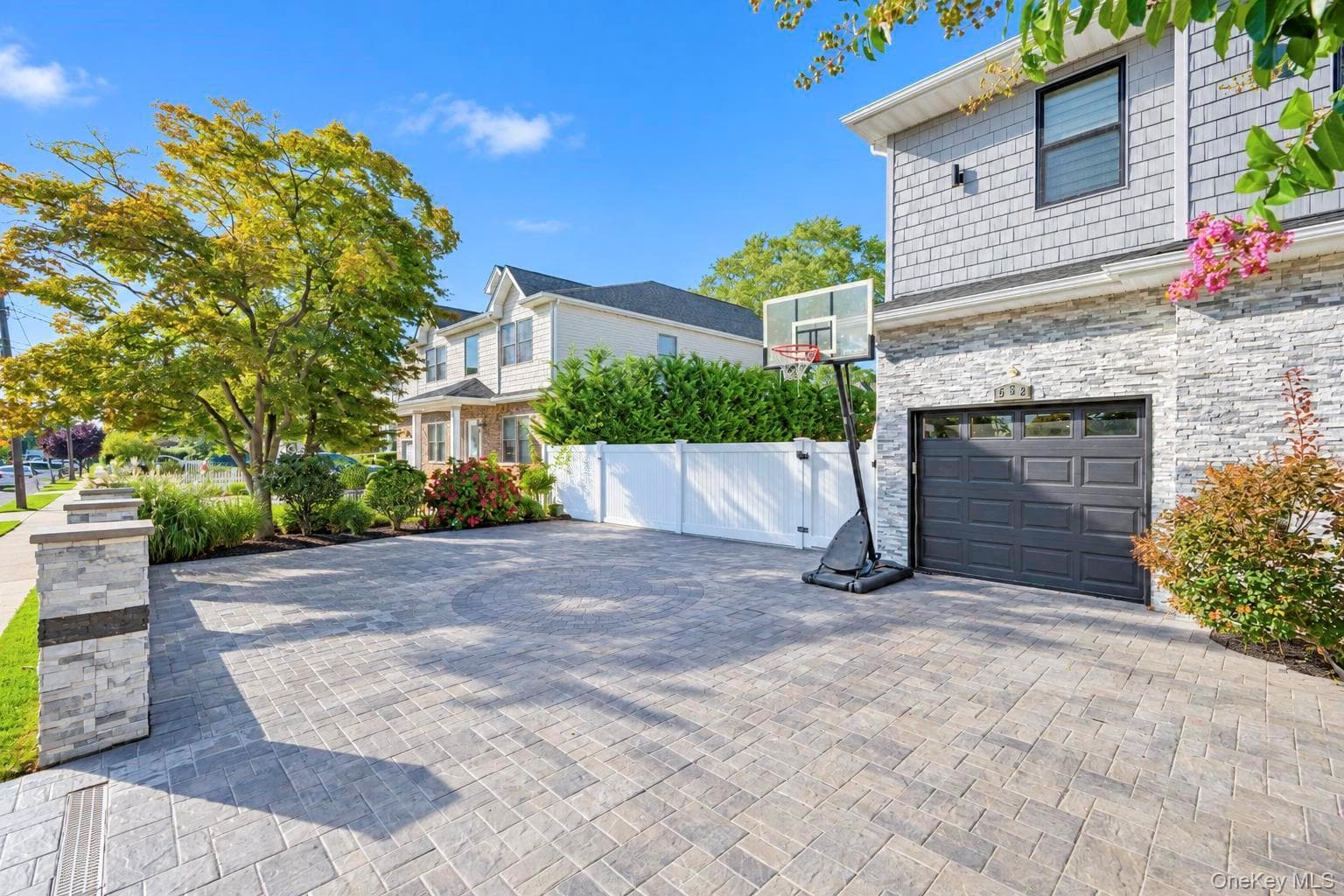 552 Dover Road thumbnail 3