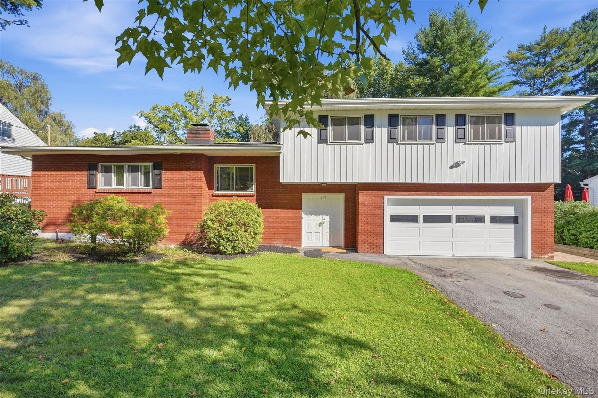 19 Miron Drive thumbnail 2