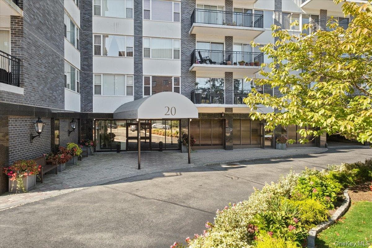 20 Old Mamaroneck Road Unit: 3L, White Plains