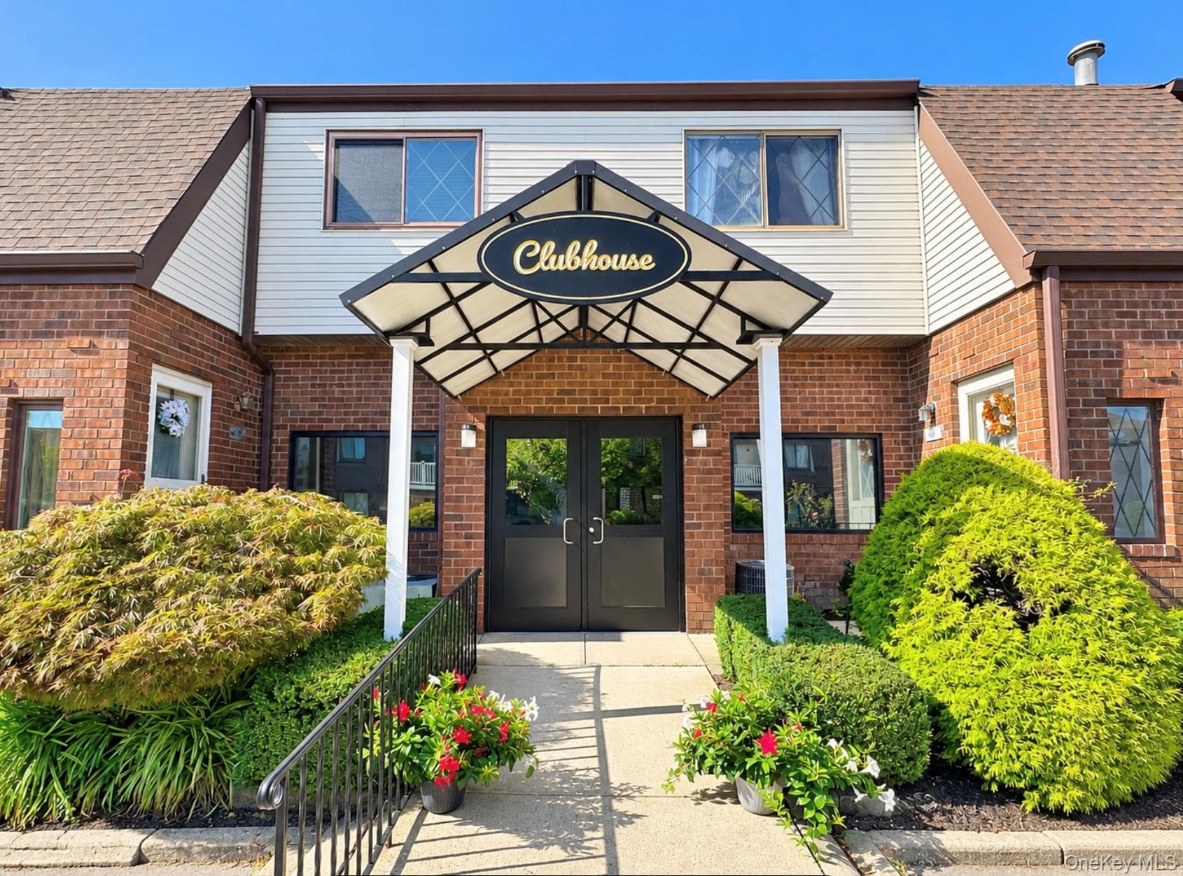 160 Cambridge Drive thumbnail 24