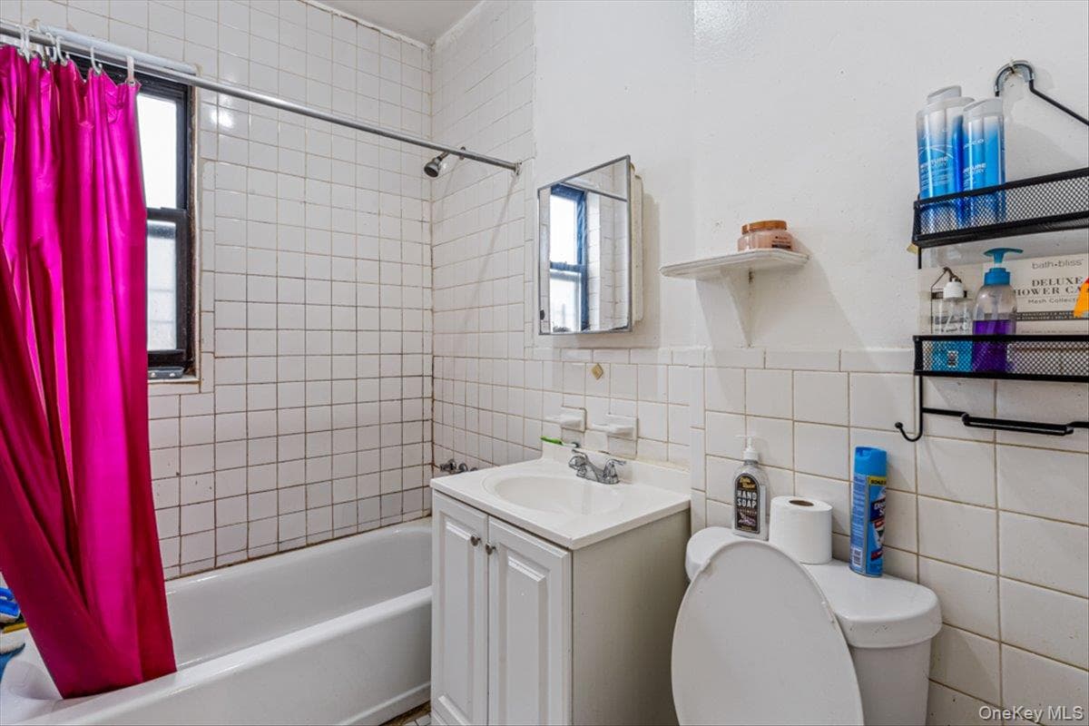 1715 Saint Peters Avenue thumbnail 8