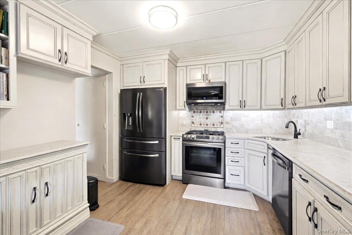 540 Ellsworth Avenue Unit: D2 thumbnail 10