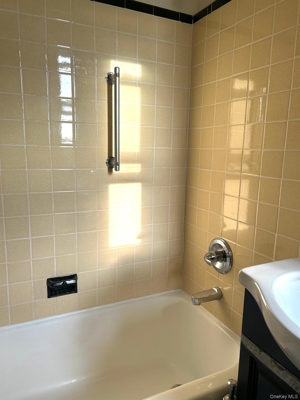 90 Bryant Avenue Unit: E-6D thumbnail 9