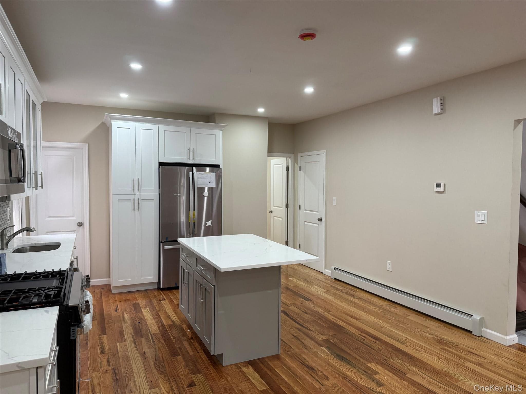 389 Warwick Street thumbnail 10