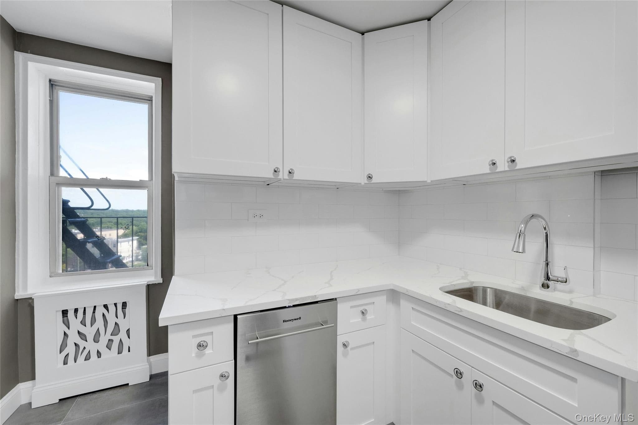 5650 Netherland Avenue Unit: 3C thumbnail 5