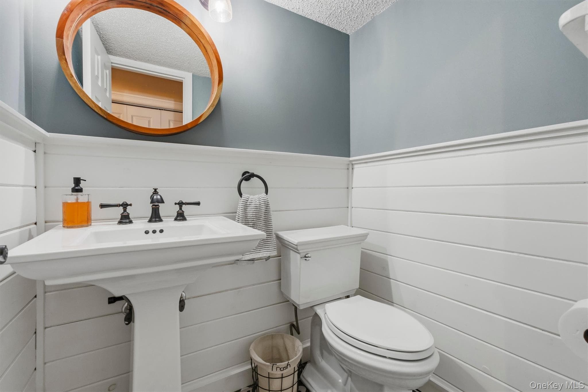 6 N Cambridge Court thumbnail 16