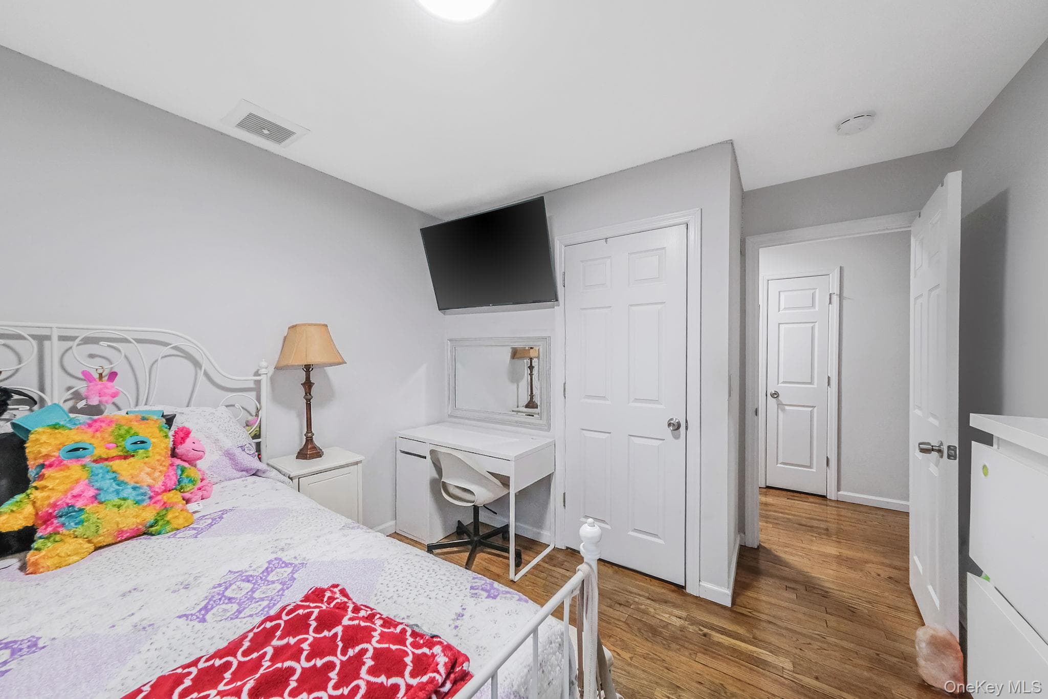 231 W Woodside Avenue thumbnail 45