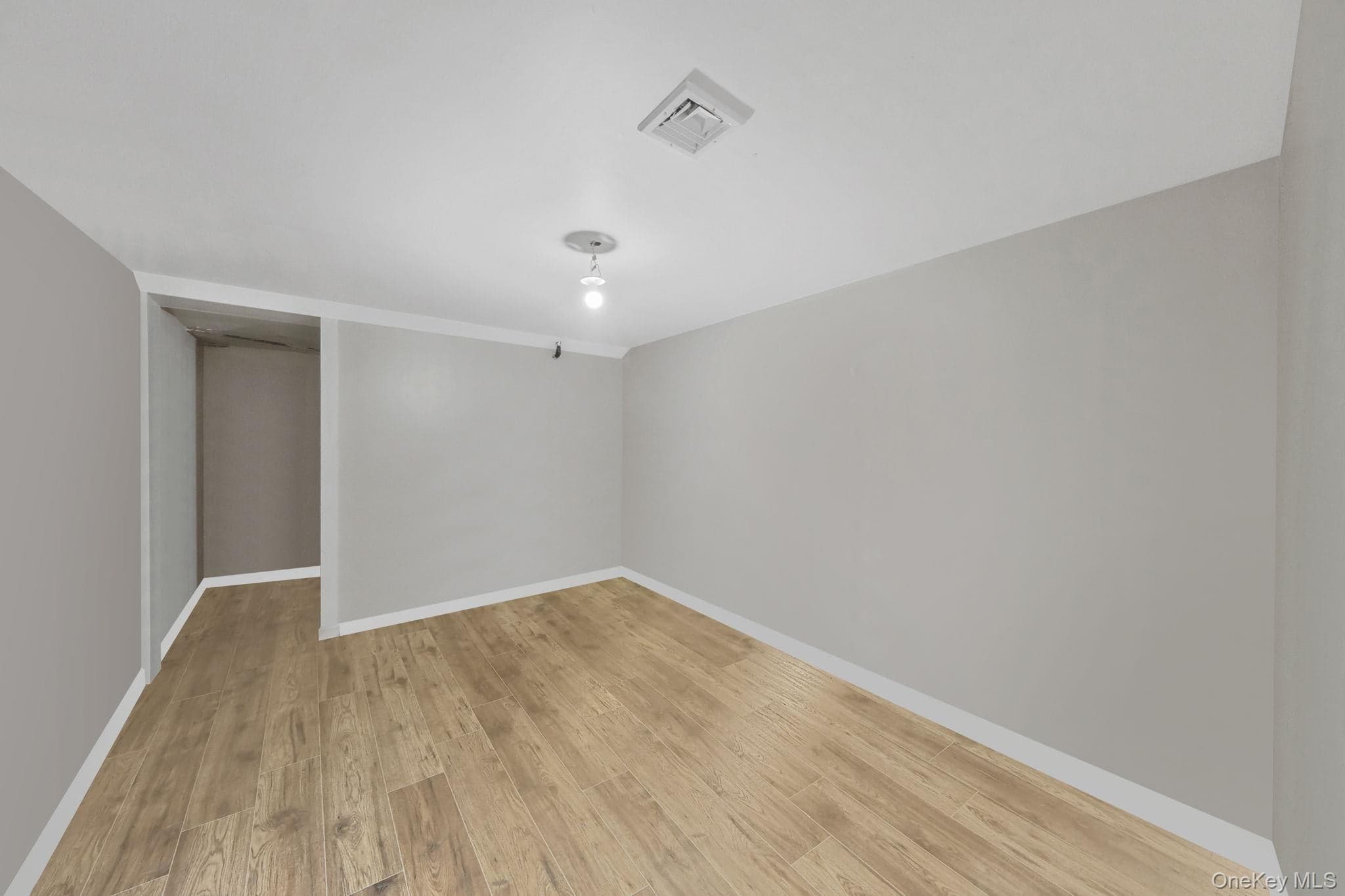 231 W Woodside Avenue thumbnail 22