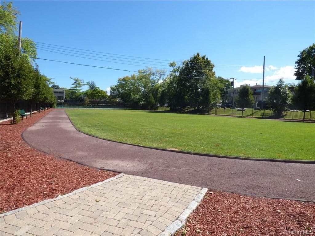 25 B Edgewater Park Unit: 25 B thumbnail 25