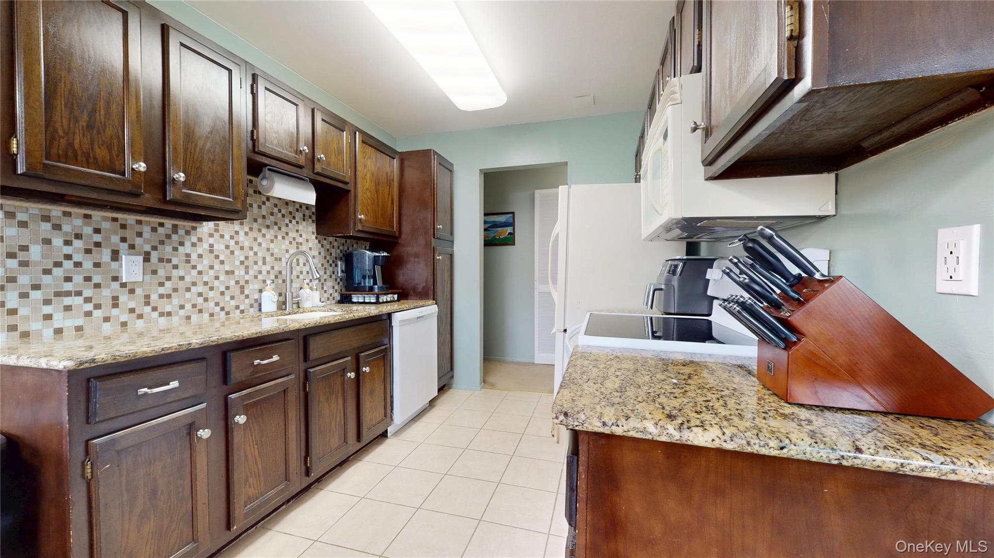 931 Sierra Vista Lane thumbnail 6