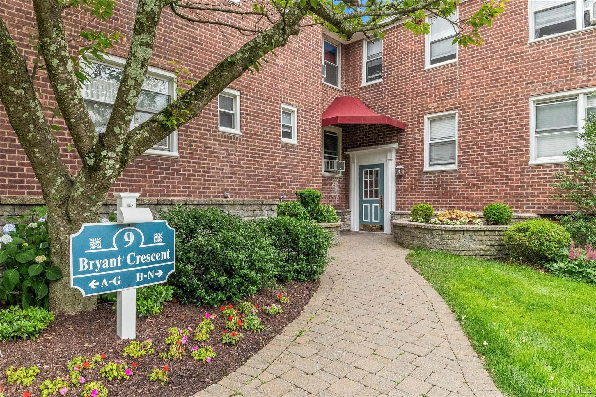 9 Bryant Crescent Unit: 1G thumbnail 2
