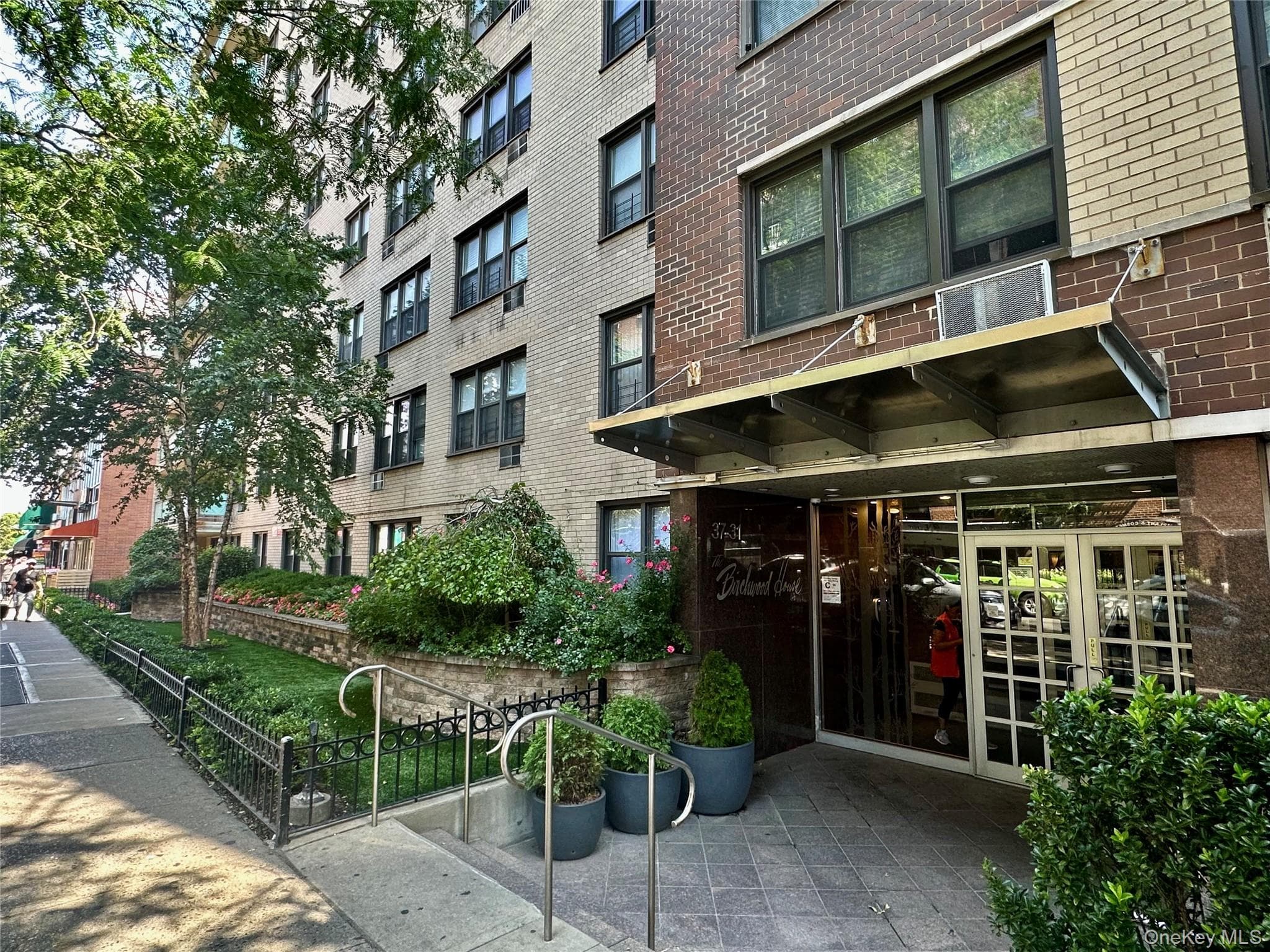 37-31 73rd Street Street Unit: 7U thumbnail 14