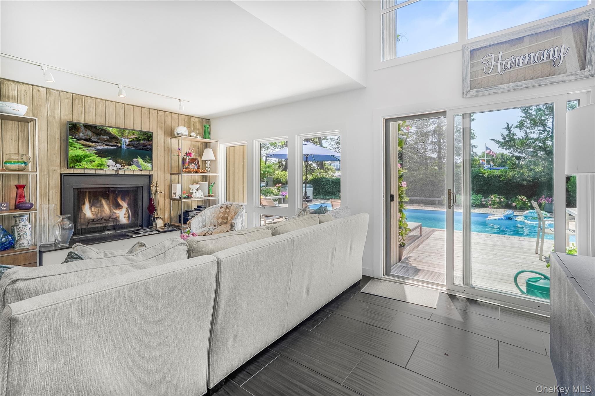 77 Bay Walk thumbnail 6