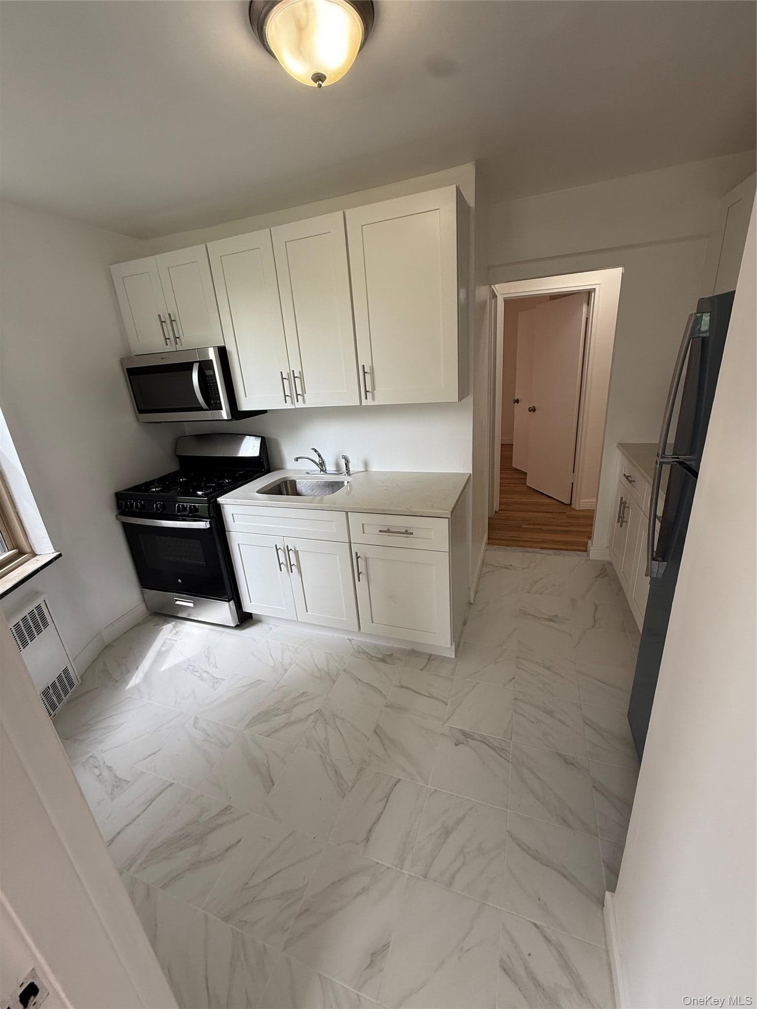 67-25 Clyde Street Unit: 5D thumbnail 3