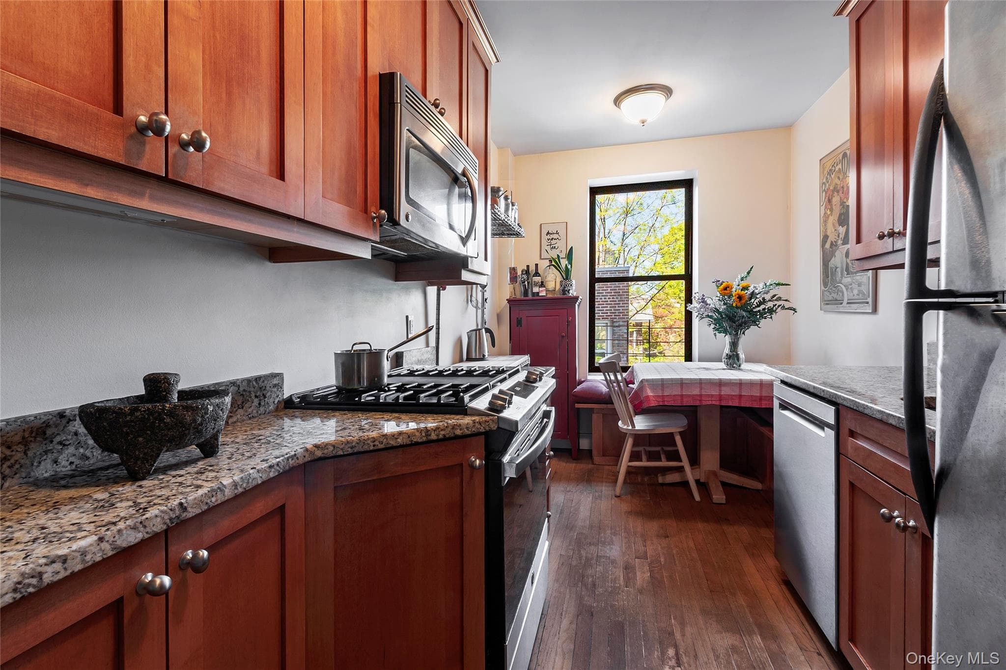 4414 Cayuga Avenue Unit: 1D, Bronx