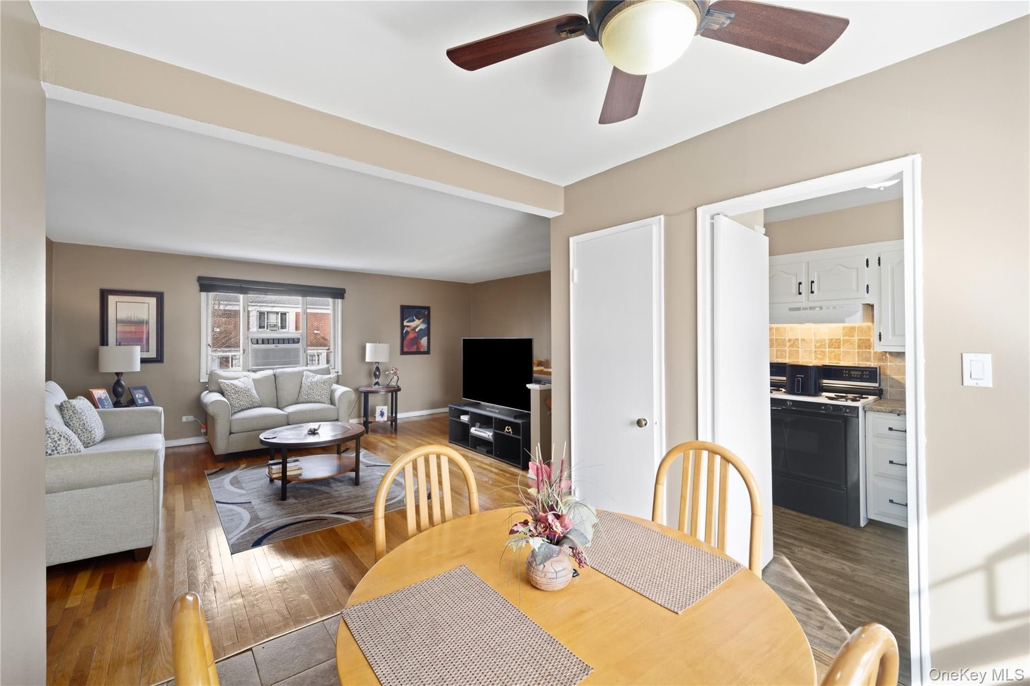 226-10 Manor Road Unit: Upper thumbnail 10