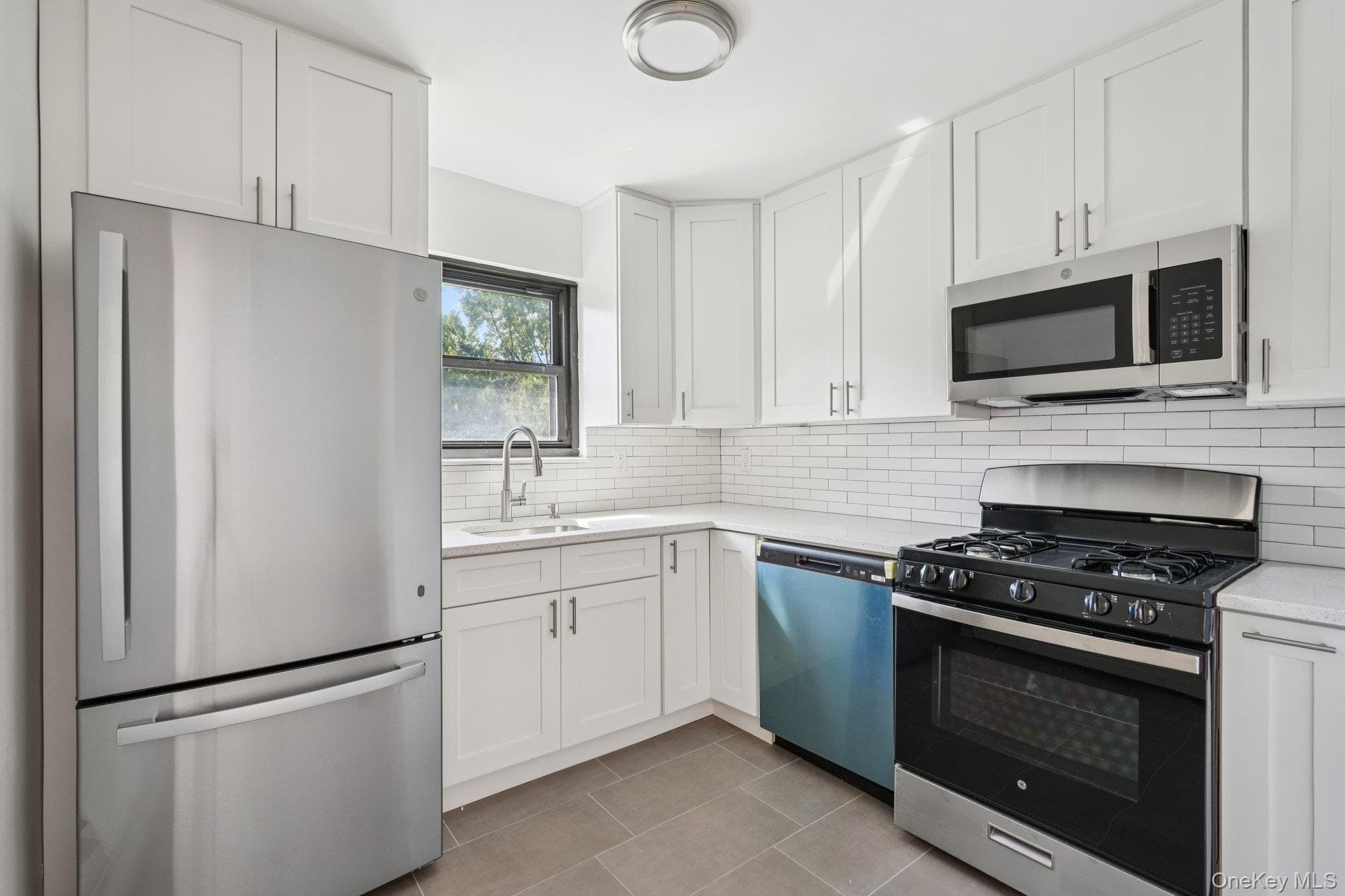 148 Sneden Place Unit: 148 thumbnail 17
