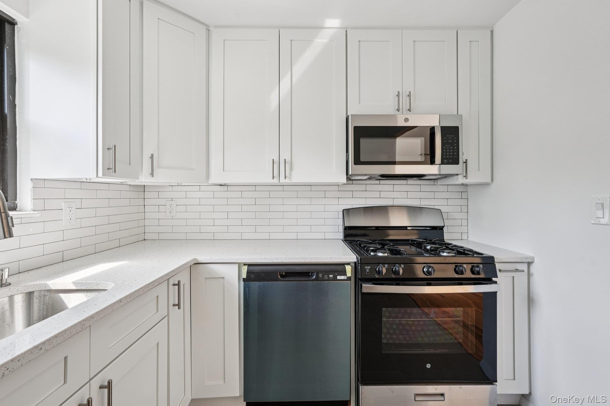 148 Sneden Place Unit: 148 thumbnail 20
