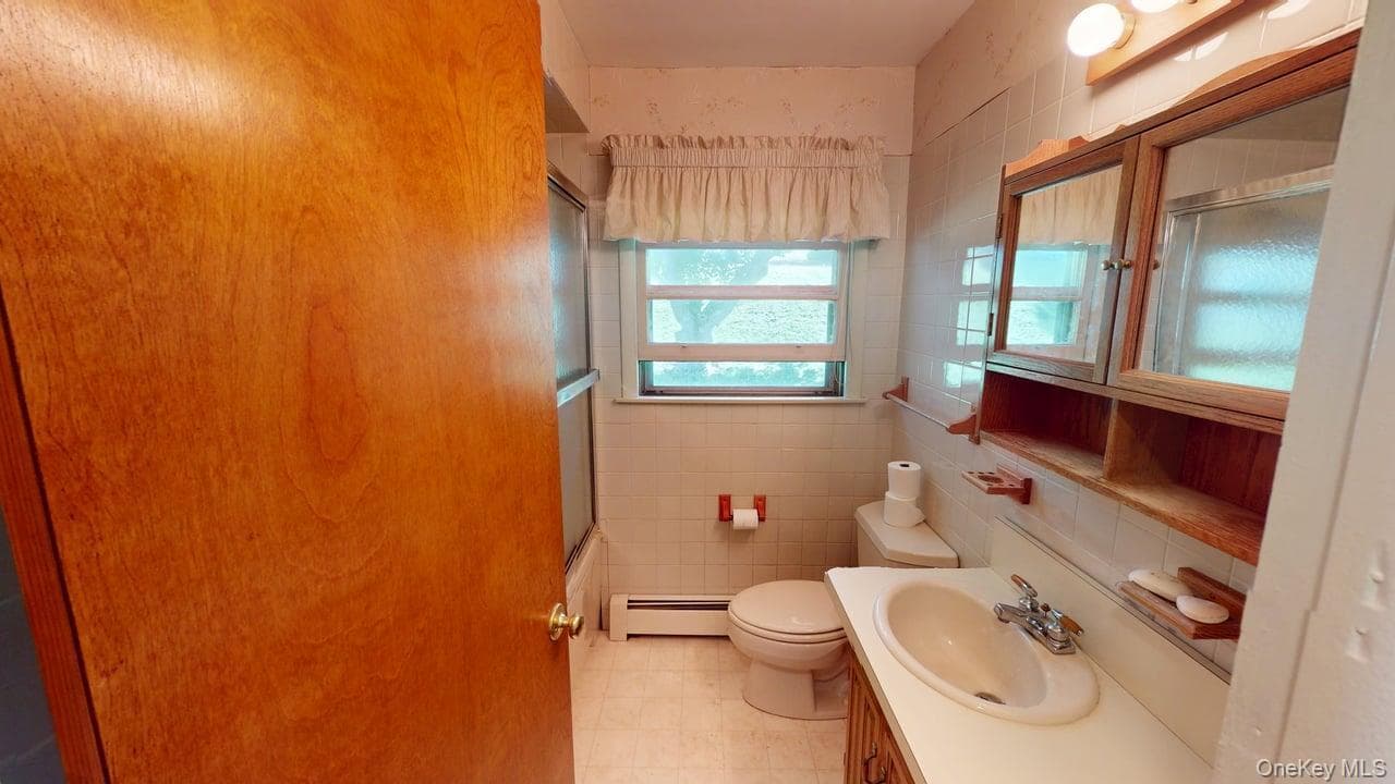 661 Warren Avenue thumbnail 11