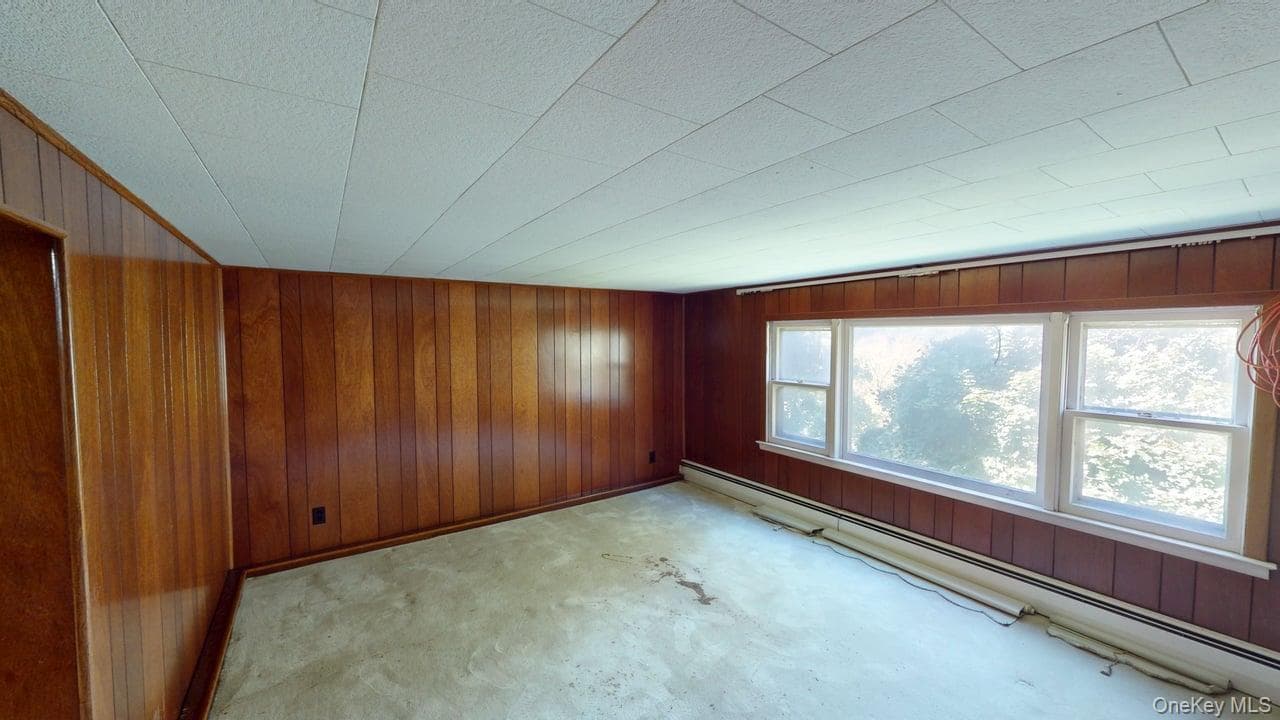 661 Warren Avenue thumbnail 13