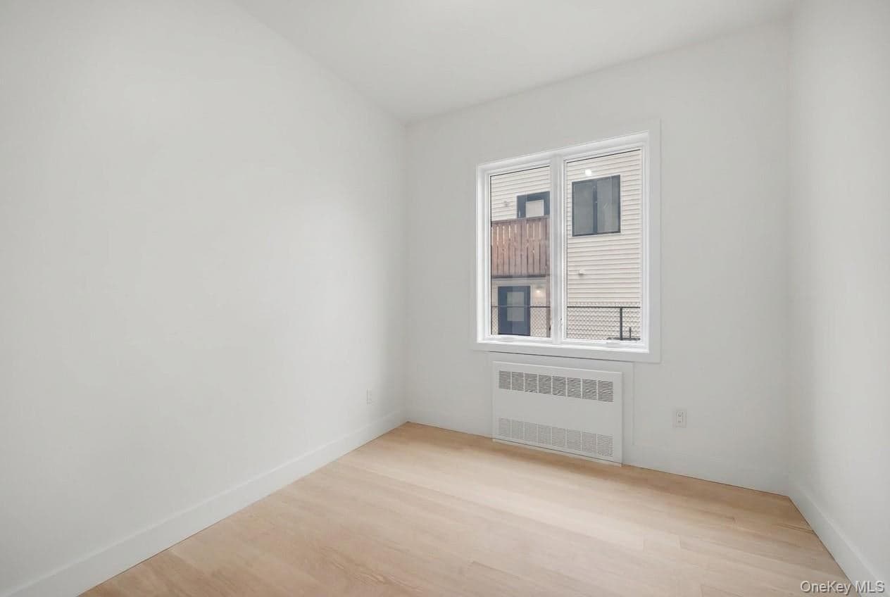 27 Ewing Avenue Unit: 201 thumbnail 15