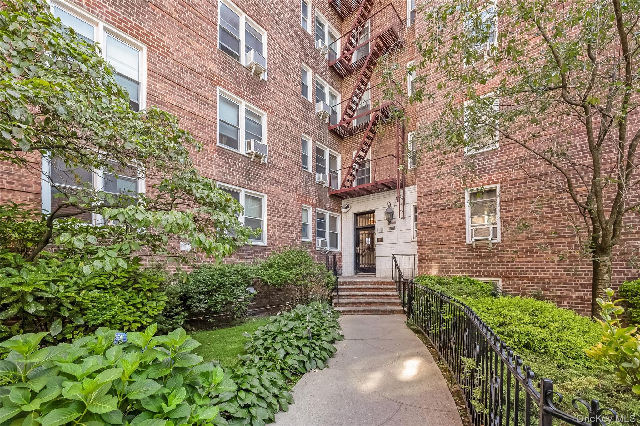 88-02 35th Avenue Unit: 6M thumbnail 15