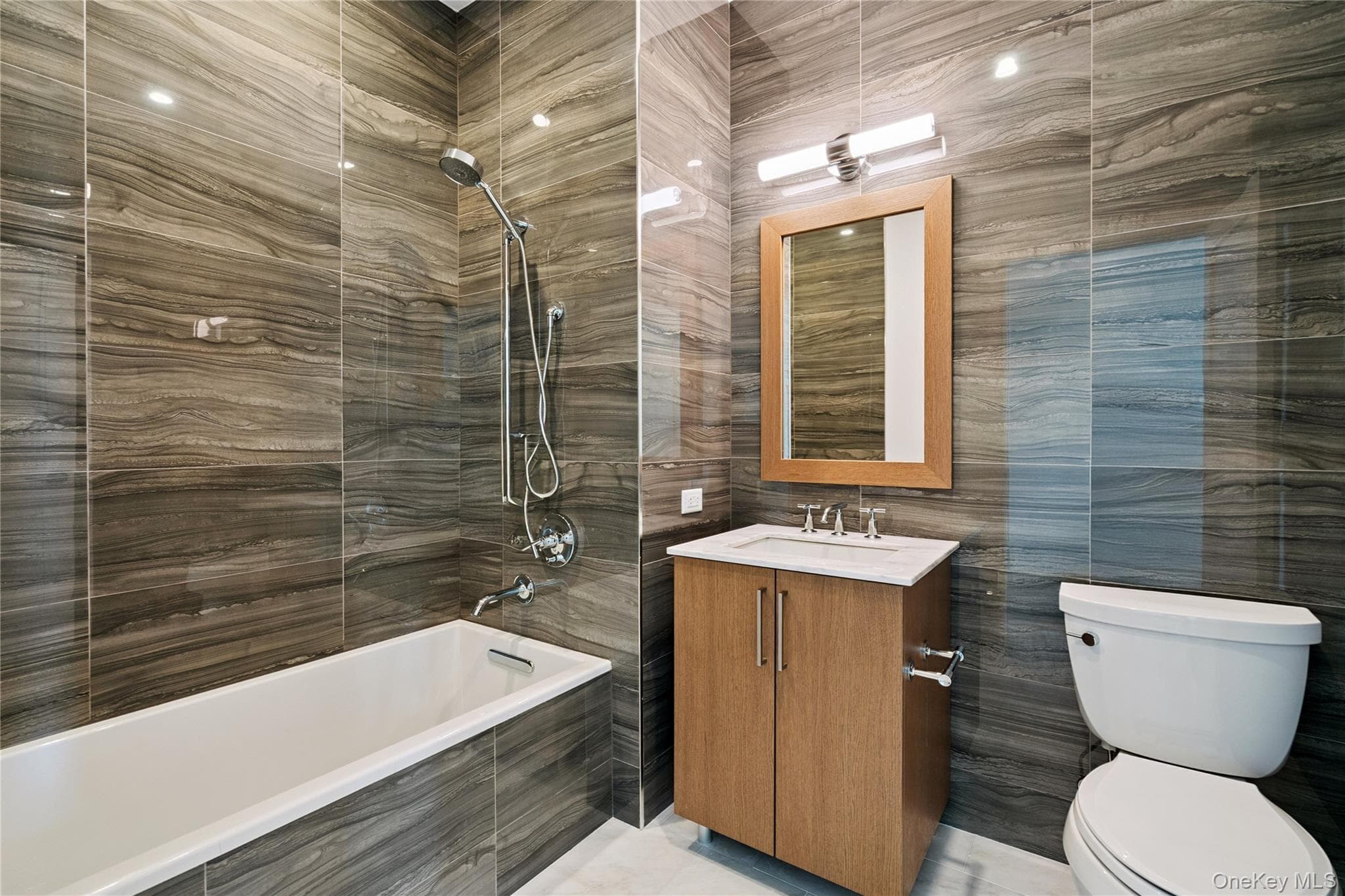 100 Garvies Point Road Unit: 1204 thumbnail 22